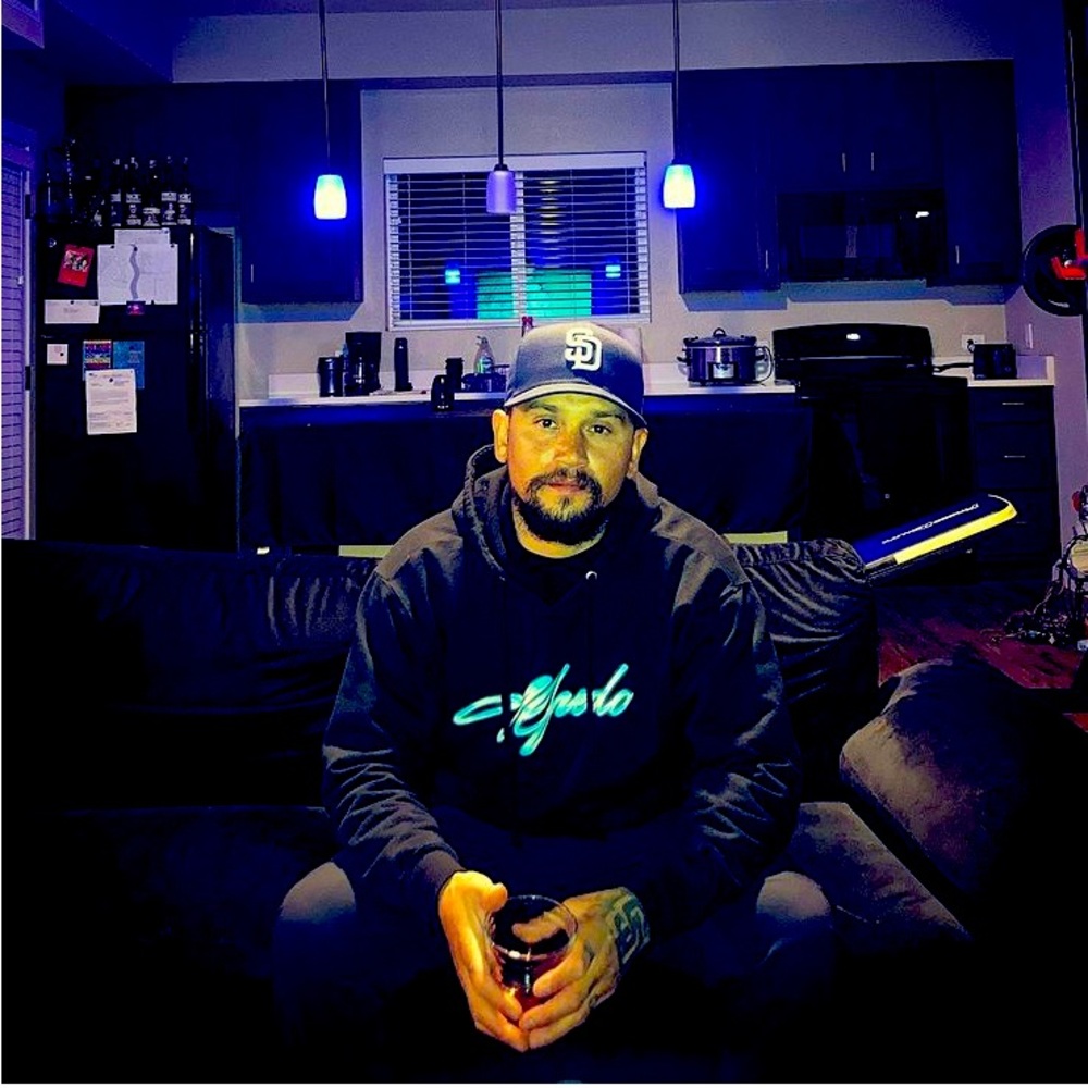 Meet your Posher, Nicholas